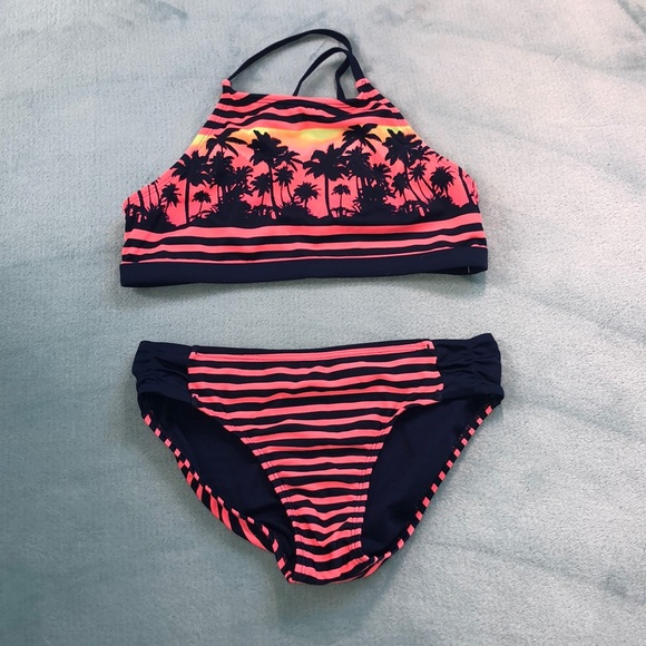 ROMWE Other - Cute sunset bathing suit!